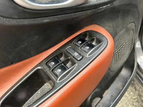 Used 2015 FIAT 500L Trekking image 18