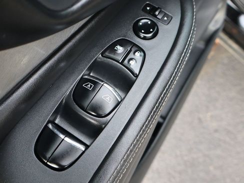 Used 2020 Nissan Murano SL w/ Moonroof Package image 27