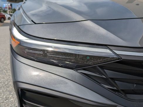 New 2026 Hyundai Elantra SE FWD image 14