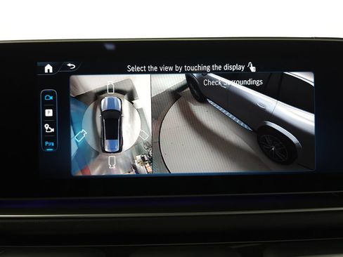 Used 2025 Mercedes-Benz GLS 450 4MATIC image 23