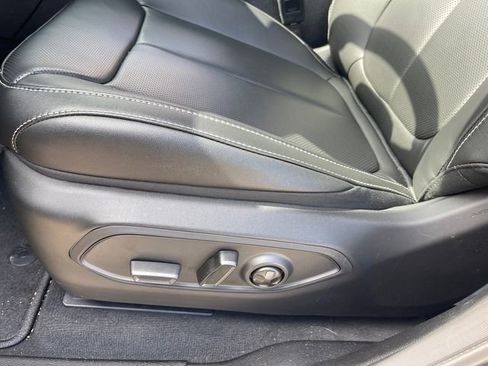 New 2025 Jeep Grand Cherokee L Limited w/ Luxury Tech Group II image 20