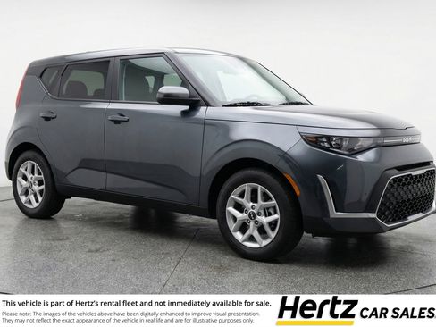 Used 2025 Kia Soul LX w/ LX Technology Package FWD image 1