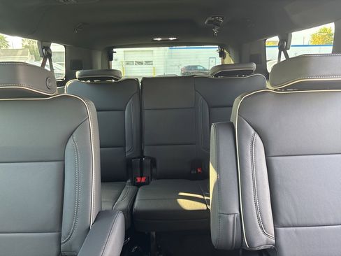 New 2026 Chevrolet Suburban Premier image 11