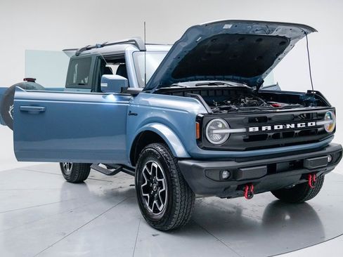Used 2023 Ford Bronco Outer Banks image 15