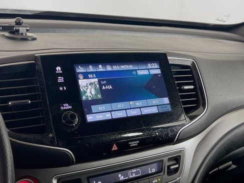 Used 2023 Honda Passport EX-L image 16
