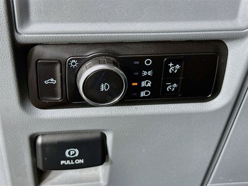 Used 2023 Ford F150 XLT AWD/4WD image 10