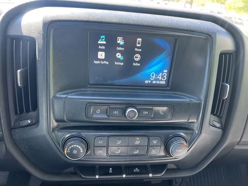 Used 2018 Chevrolet Silverado 1500 Custom w/ Custom Convenience Package AWD/4WD image 29