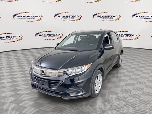 Used 2021 Honda HR-V LX image 1