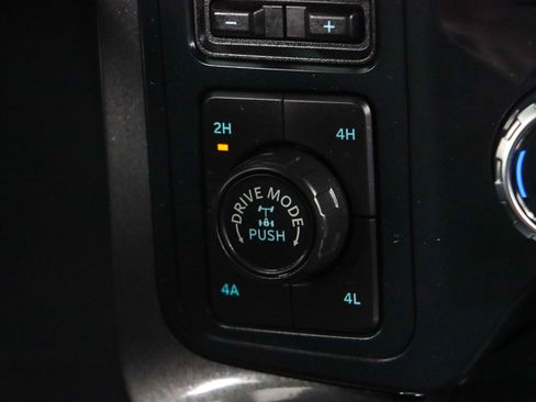 Used 2023 Ford F150 Lariat image 23