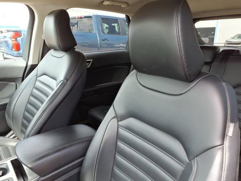 Used 2024 Ford Edge SEL AWD/4WD image 11
