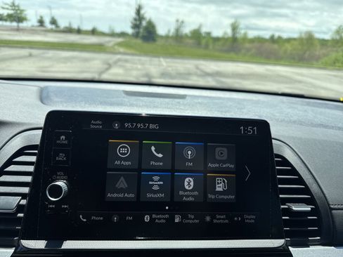 Used 2025 Honda Odyssey EX-L image 13