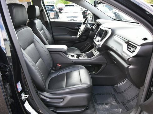 Certified 2023 GMC Acadia SLT image 23