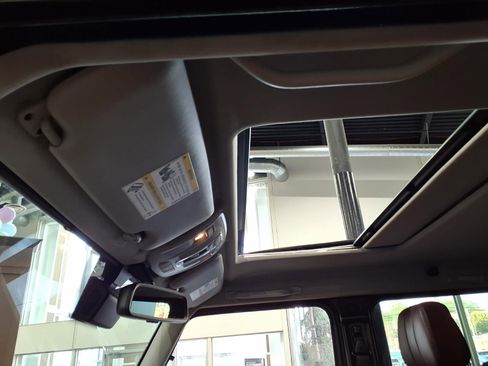 Used 2017 Mercedes-Benz G 550 image 18