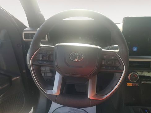Used 2024 Toyota Tacoma TRD Off-Road image 12