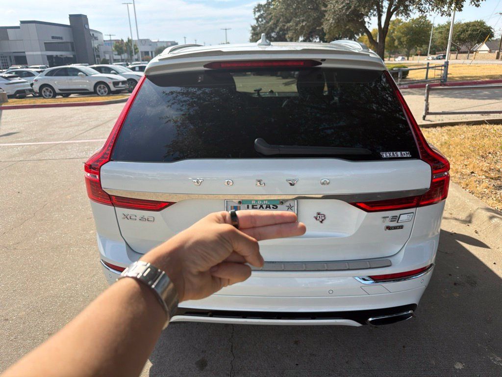 Used 2019 Volvo XC60 T8 R-Design AWD/4WD image 5