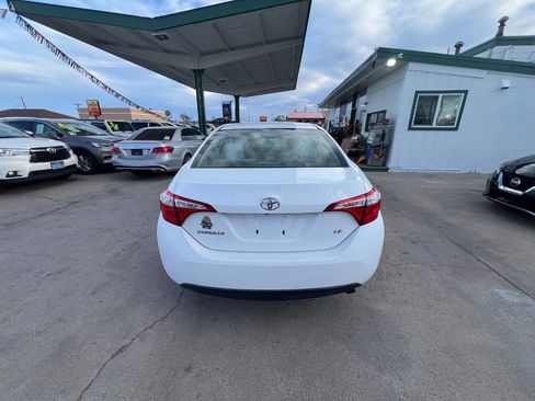 Used 2015 Toyota Corolla LE FWD image 3