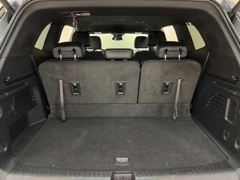 Used 2025 Buick Enclave Sport Touring image 23