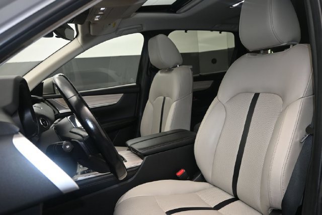 Used 2024 MAZDA CX-90 Plug-In Hybrid w/ Preferred AWD/4WD image 9