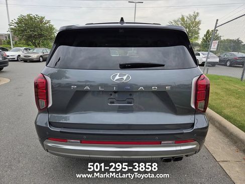 Used 2025 Hyundai Palisade Calligraphy FWD image 10