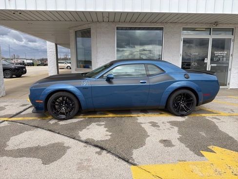 Used 2023 Dodge Challenger R/T Scat Pack RWD image 4