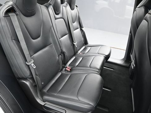 Used 2020 Tesla Model X Long Range image 34