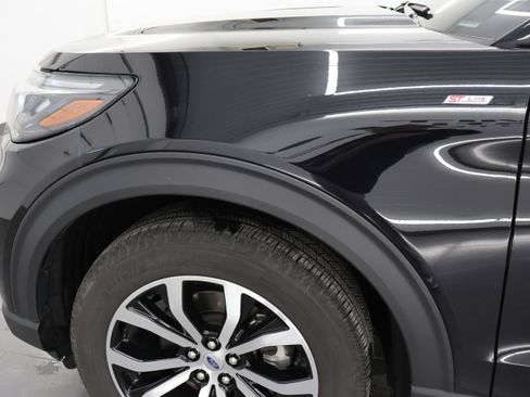 Used 2025 Ford Explorer ST-Line image 37