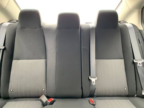 Used 2025 Nissan Sentra SV image 36