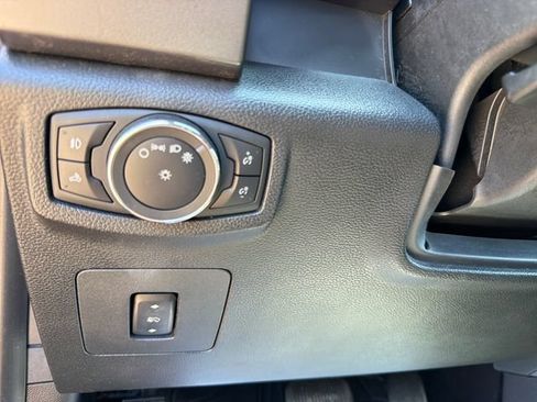Used 2016 Ford F150 XLT w/ Equipment Group 302A Luxury AWD/4WD image 18