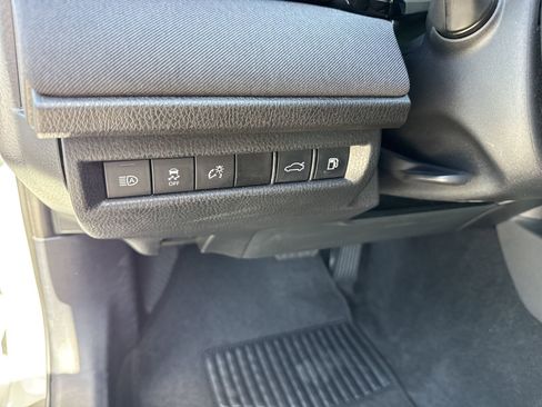 Used 2025 Toyota Camry LE FWD image 16