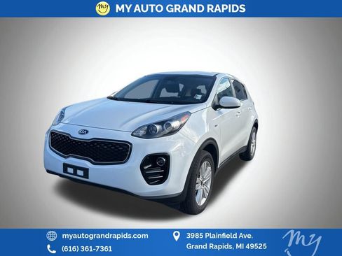 Used 2019 Kia Sportage LX image 3