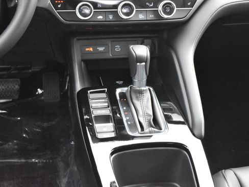 New 2026 Acura Integra Base image 13