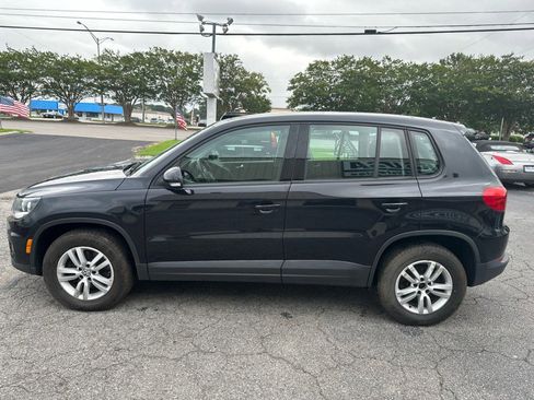 Used 2013 Volkswagen Tiguan S image 4