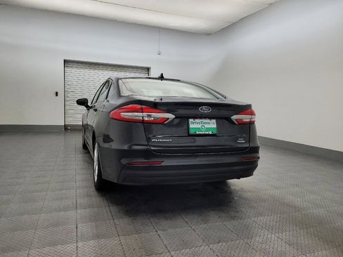 Used 2020 Ford Fusion SE image 6