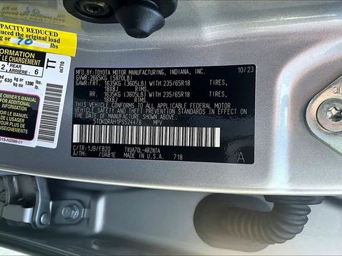 Used 2023 Toyota Highlander L image 45