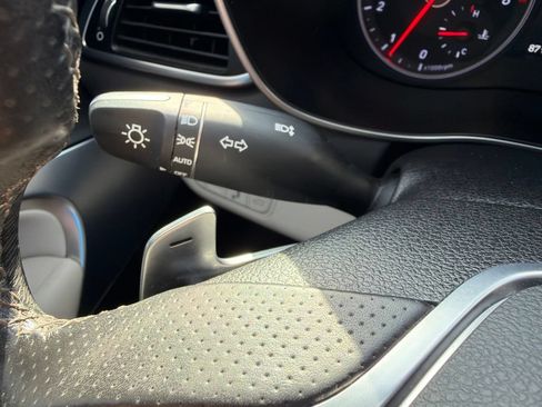 Used 2021 Genesis G70 2.0T RWD image 29