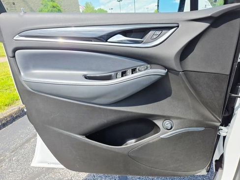 Used 2021 Buick Enclave Preferred FWD image 33
