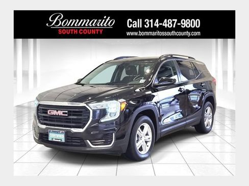 Certified 2022 GMC Terrain SLE w/ Driver Convenience Package image 1