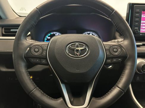 Used 2021 Toyota RAV4 XLE Premium AWD/4WD image 23