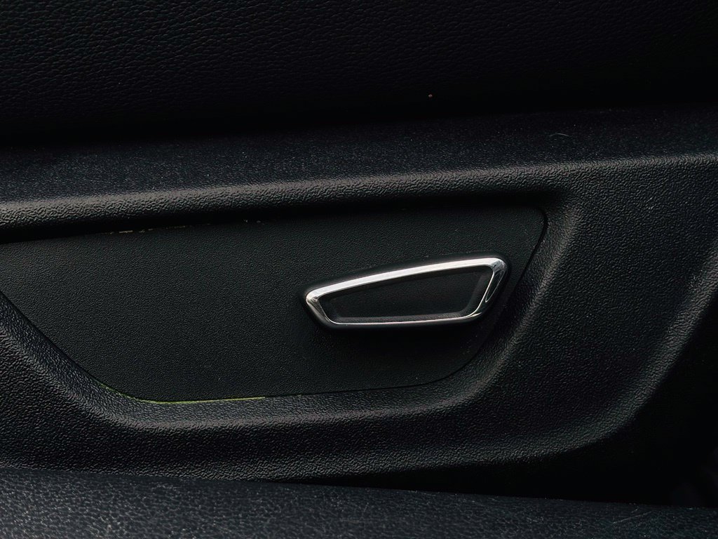 Used 2017 Ford Mustang GT Premium RWD image 36