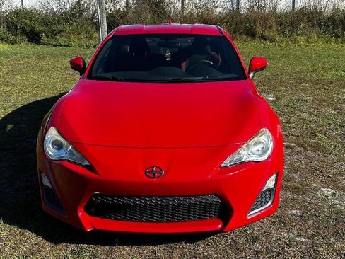 Used 2016 Scion FR-S image 3