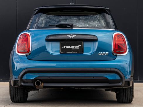 Used 2023 MINI Cooper 2-Door Hardtop FWD image 7
