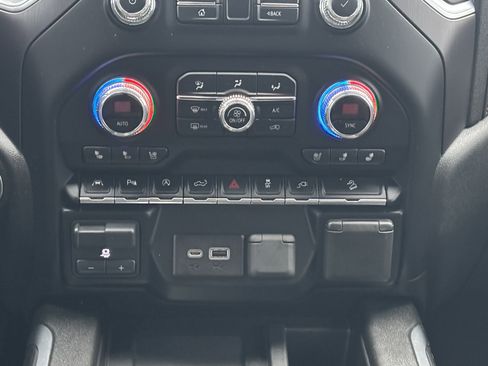 Used 2019 GMC Sierra 1500 AT4 image 31