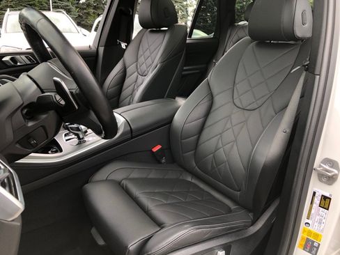 Used 2023 BMW X5 xDrive45e w/ Executive Package image 34