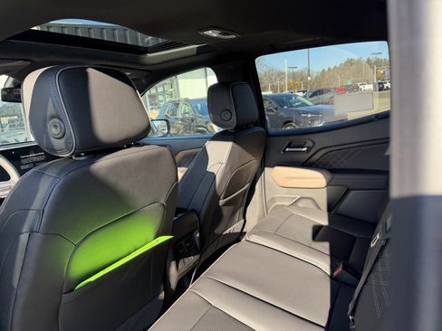 New 2026 GMC Canyon Denali image 7
