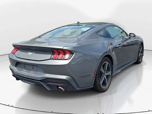 Used 2025 Ford Mustang Coupe RWD image 3