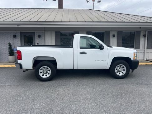 Used 2013 Chevrolet Silverado 1500 W/T image 3