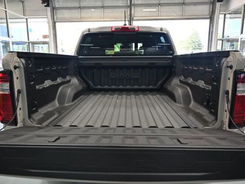 New 2026 GMC Canyon AT4 AWD/4WD image 7