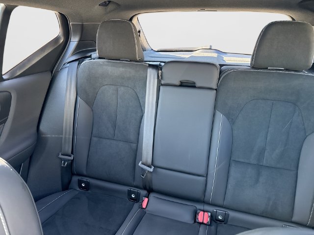 Certified 2026 Volvo EX40 Ultra AWD/4WD image 28