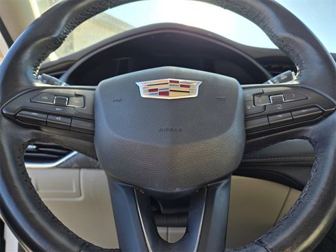 Used 2019 Cadillac XT4 Luxury image 32