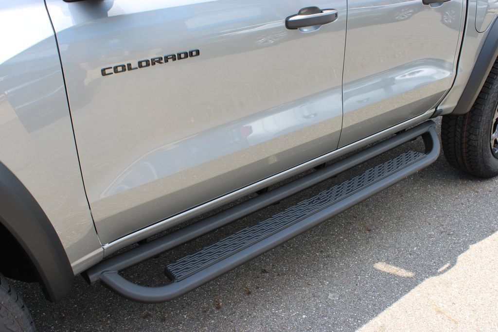 New 2026 Chevrolet Colorado Trail Boss w/ Midnight Edition AWD/4WD image 12